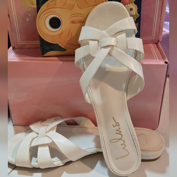 🖤 Lulu's White Sandals Elegant Style - Picture 1 of 2